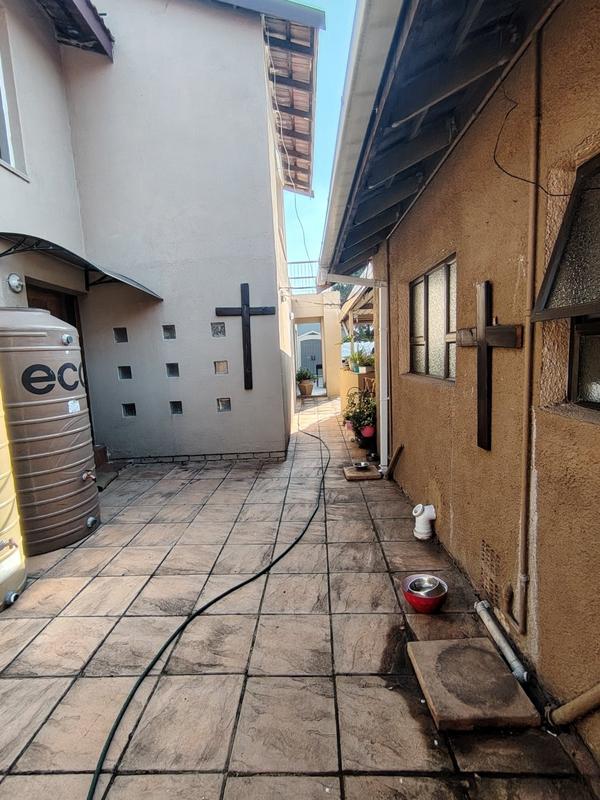 4 Bedroom Property for Sale in Vaalpark Free State